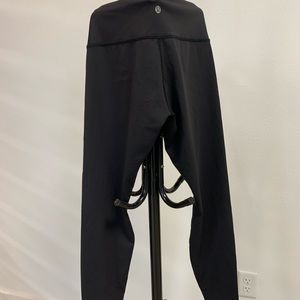 Lululemon yoga pants